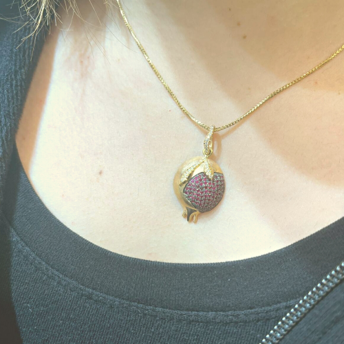 18K Gold Pomegranate Pendant and Chain