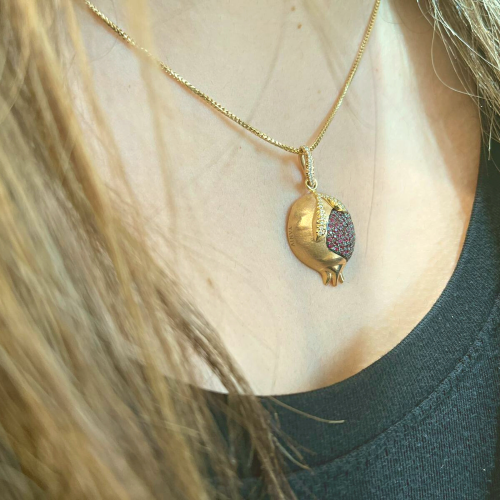 18K Gold Pomegranate Pendant and Chain