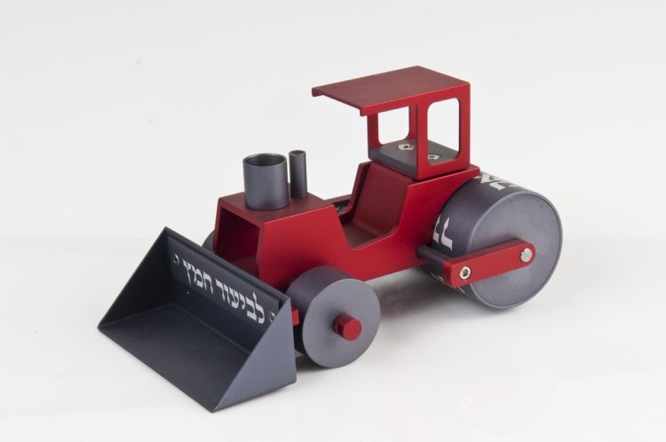 Steamroller Chametz Collector - Red - Baltinester Jewelry