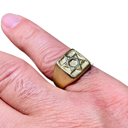 Star of David Signet Ring in 14k Gold