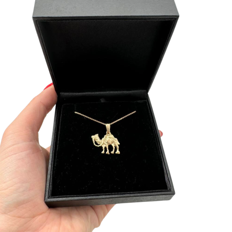 Camel Pendant in 14k Gold