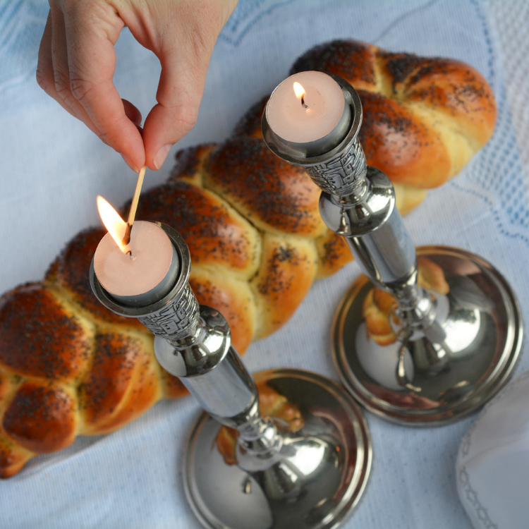 Here’s your Go-To Guide for Shabbat Traditions & Shabbat Essentials